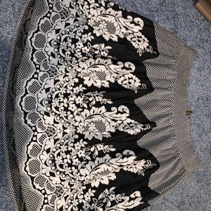 Circle skirt blue and white